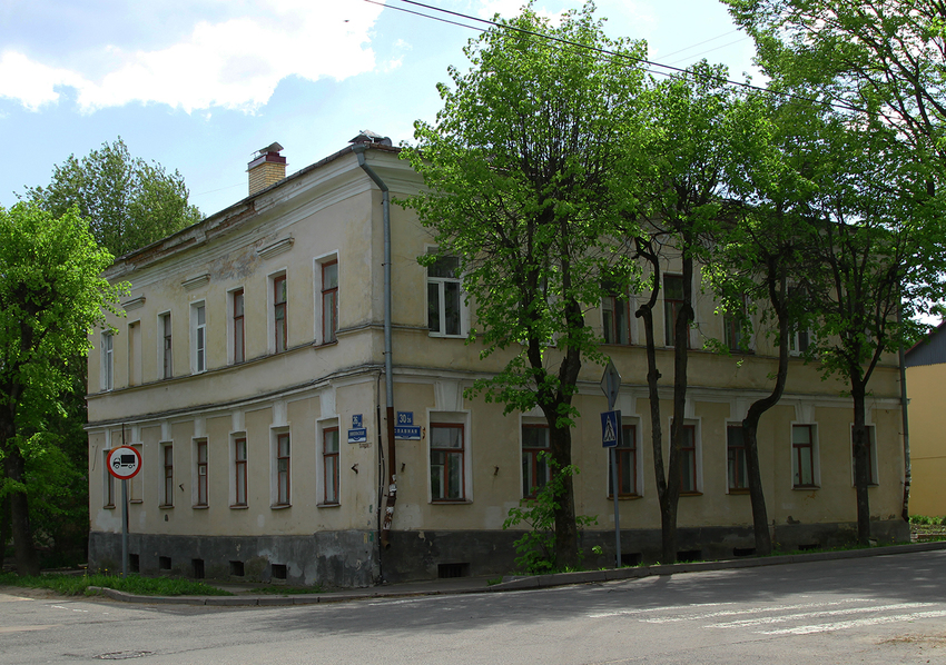 Славная 16