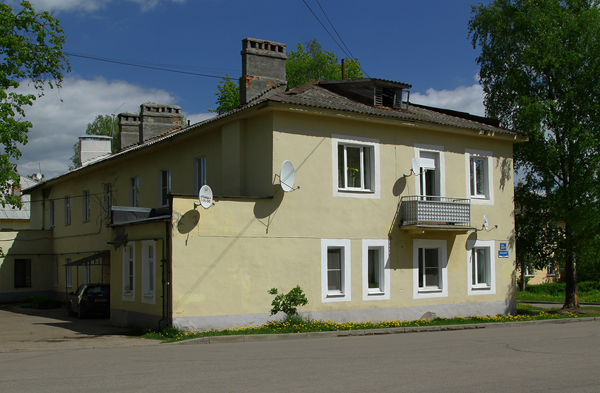 Ул славная новгород. Ильина Великий Новгород. Ул Ильина Великий Новгород. Новгород Великий ул. Ильина дом 9. Ул Ильина в Великом Новгороде.