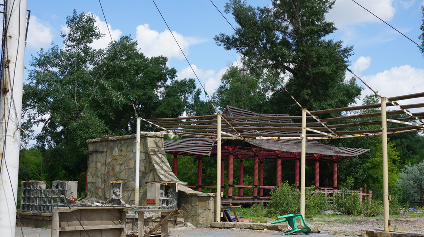 Остатки процветающего бизнеса.
