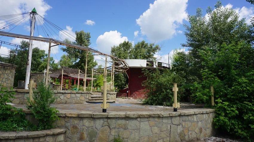 Остатки процветающего бизнеса.