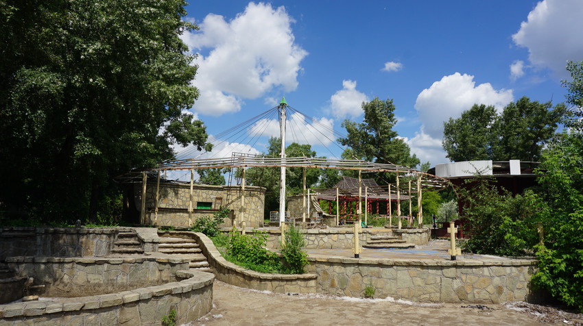 Остатки процветающего бизнеса.