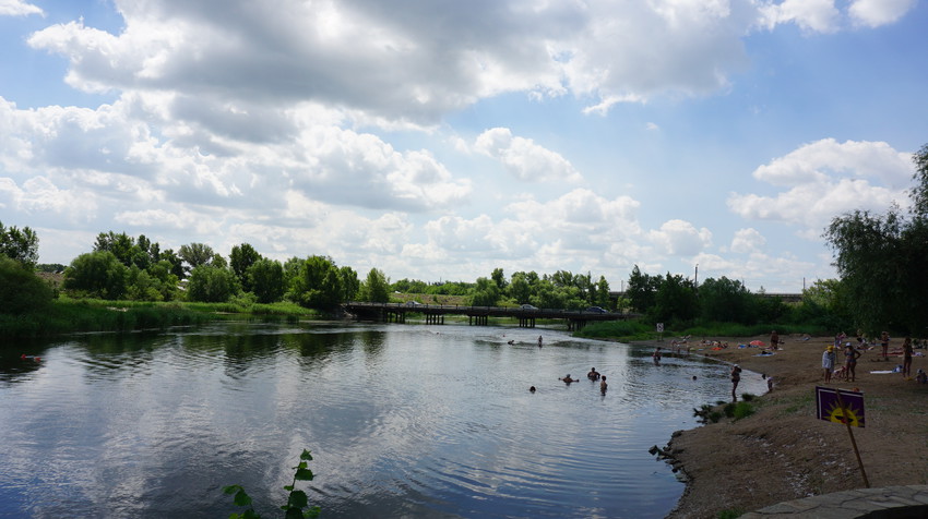 Река Урал.Пляж...