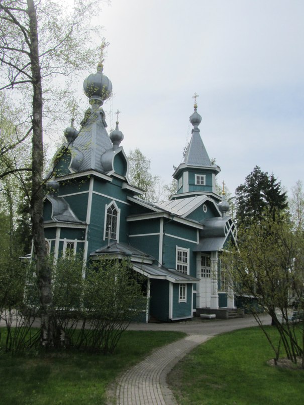 Князь-Владимирская церковь в Лисьем Носу
