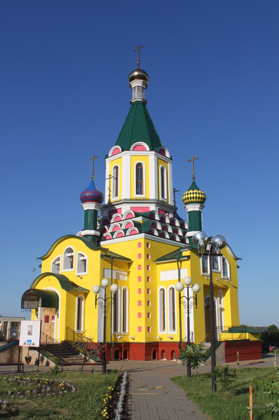 Майский. Православный храм.