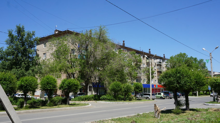 На улице Ленина.