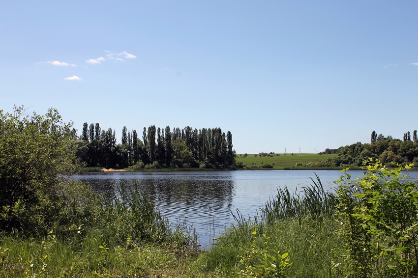 Река Уды на окраине села
