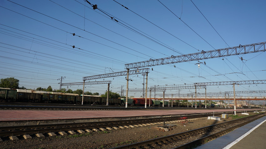 ст.Орск...ж\д пути.