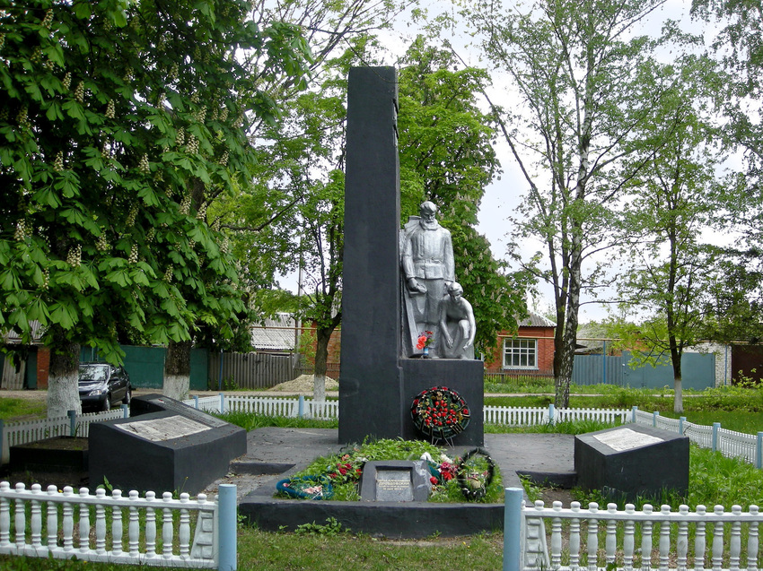 Памятник Воинской Славы в поселке Батрацкая Дача