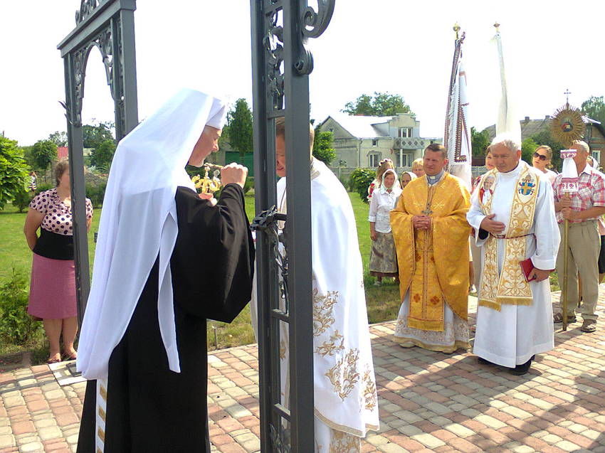 с. Маріямпіль. р-н. Галицький. Івано-Франківська обл. Україна. Проща...