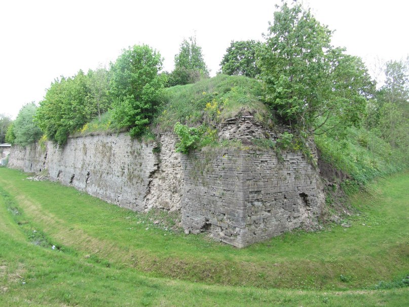 ул. Vestervalli, Нарва, стены бастиона