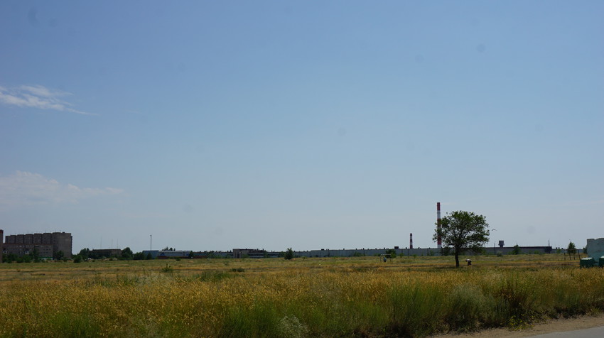 Вдали Орский Завод Тракторных Прицепов...
