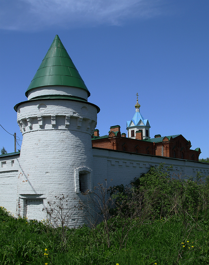 Башня Свято-Успенского девичьего монастыря