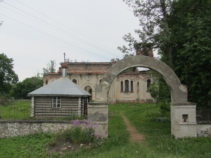 Ястребино, Церковь Николая Чудотворца