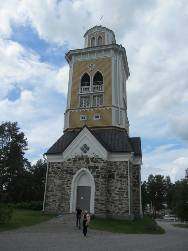 Керимяки. Старинная деревянная церковь, другой ракурс