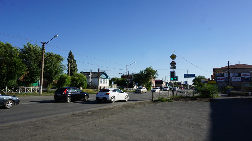 На улице Краснознамённой.