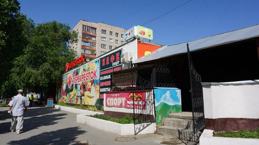 На Советской.