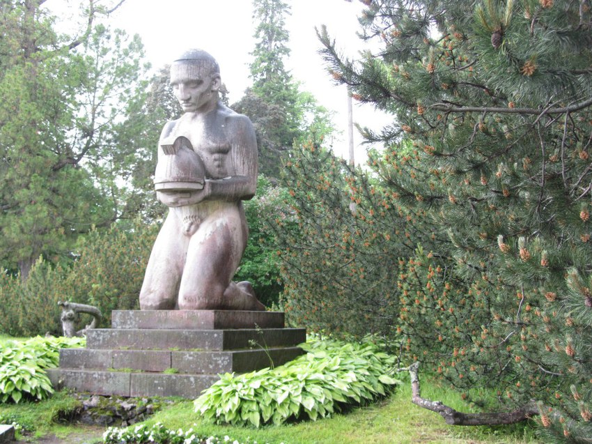 Памятник Герою (Могила Героя) - памятник в Савонлинне