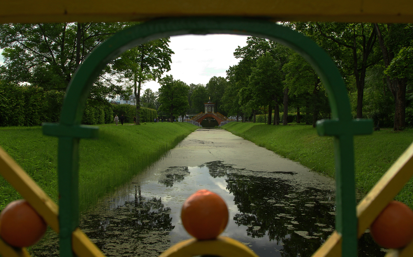 Вид на Крестовый мост