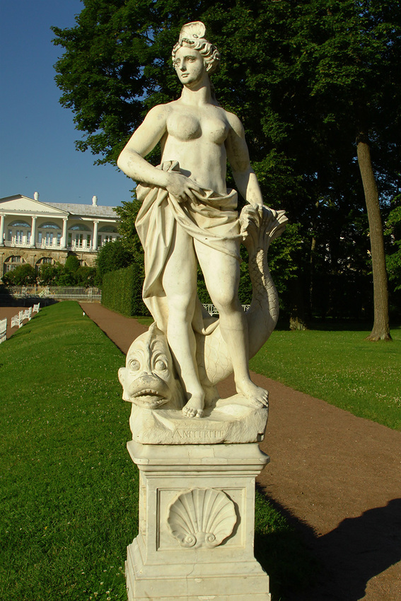 Статуя Амфитриты