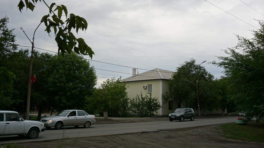 На Новосибирской улице.