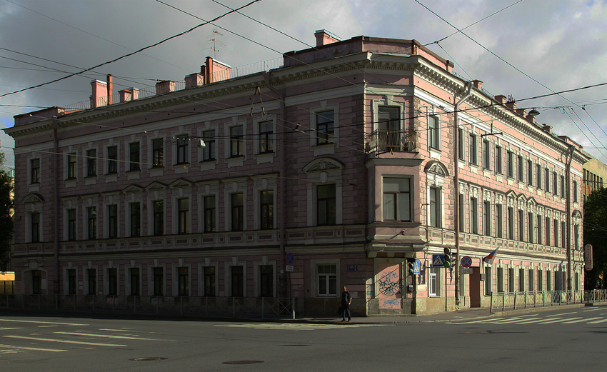 Улица Большая Пушкарская, 18