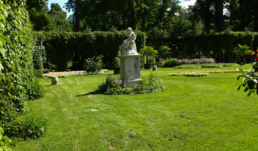 Собственный сад Фермерского дворца