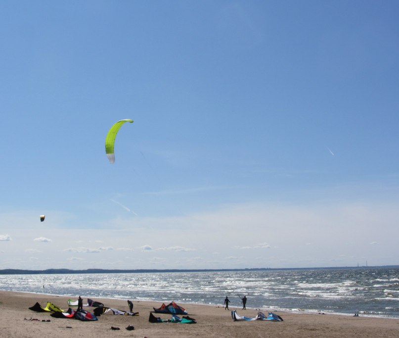 Усть-Нарва, берег пляжа