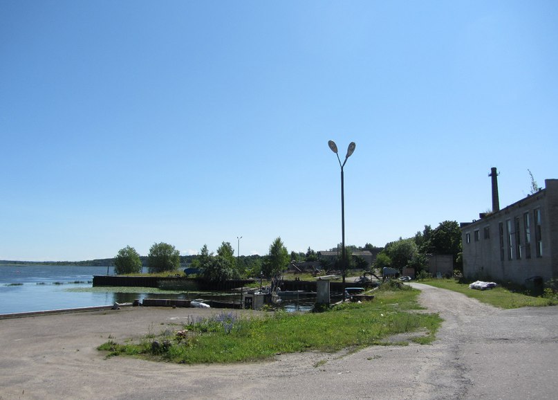 Усть-Нарва,  на территории бывшего рыбосовхоза