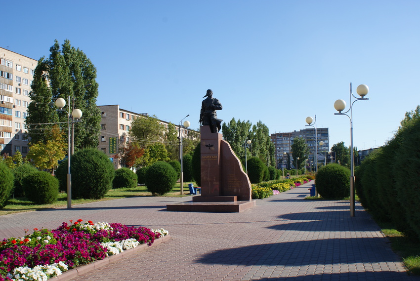 Памятник Маресьеву.