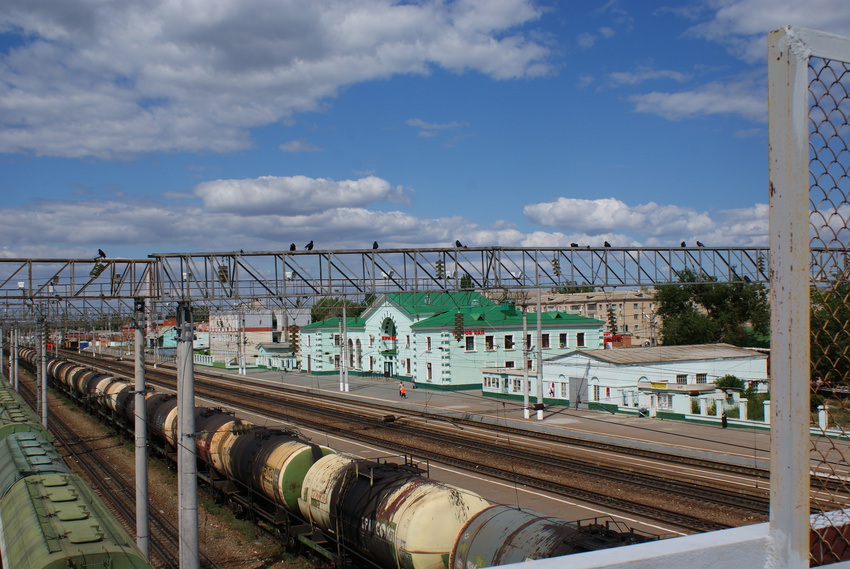 Станция Петров Вал. Вид с пешеходного моста.