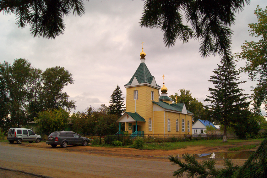 Погода ирбей красноярский. Село Ирбейское Красноярского края. Церковь в Ирбее Красноярский край. Ирбейский район Церковь Николая Чудотворца. Ирбейский район Красноярский край Ирбейский.