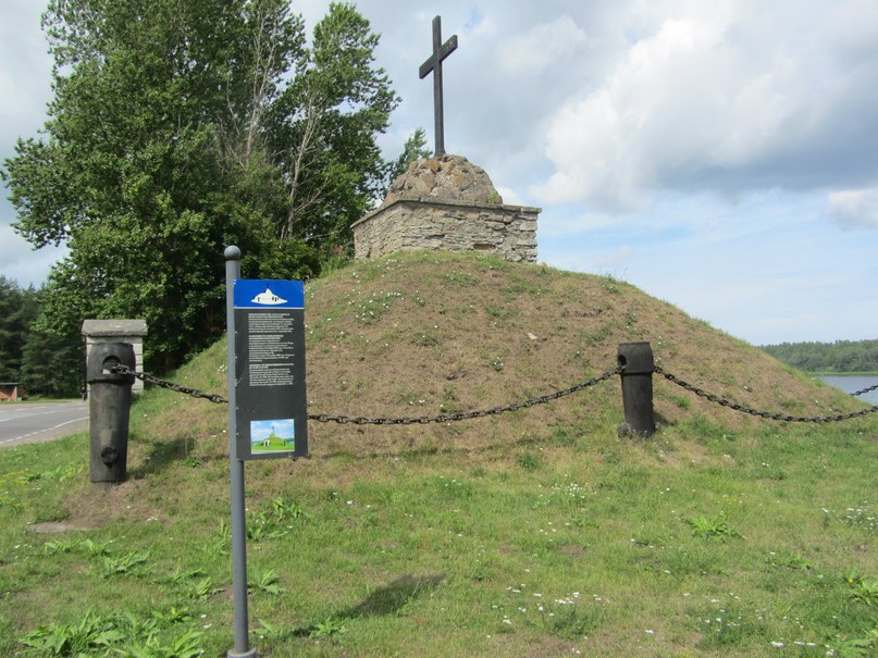 Нарва, памятник русским войнам павшим в бою 1700 года