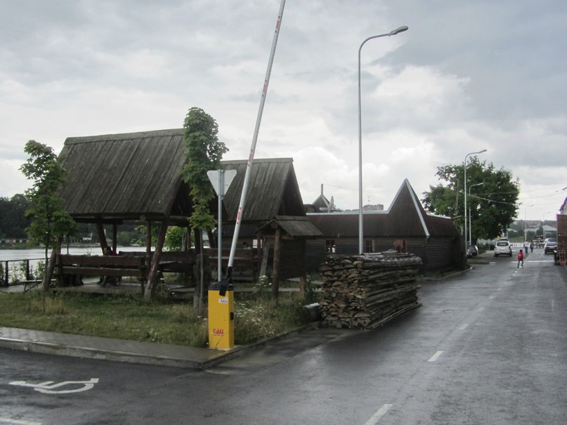 Нарва,  кафе, ресторан, бар вдоль набережной