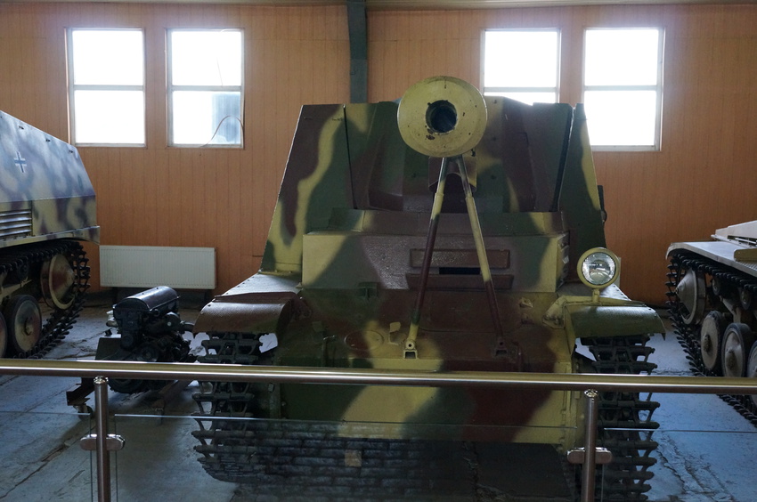 Павильон: Бронированные машины фашистской Германии