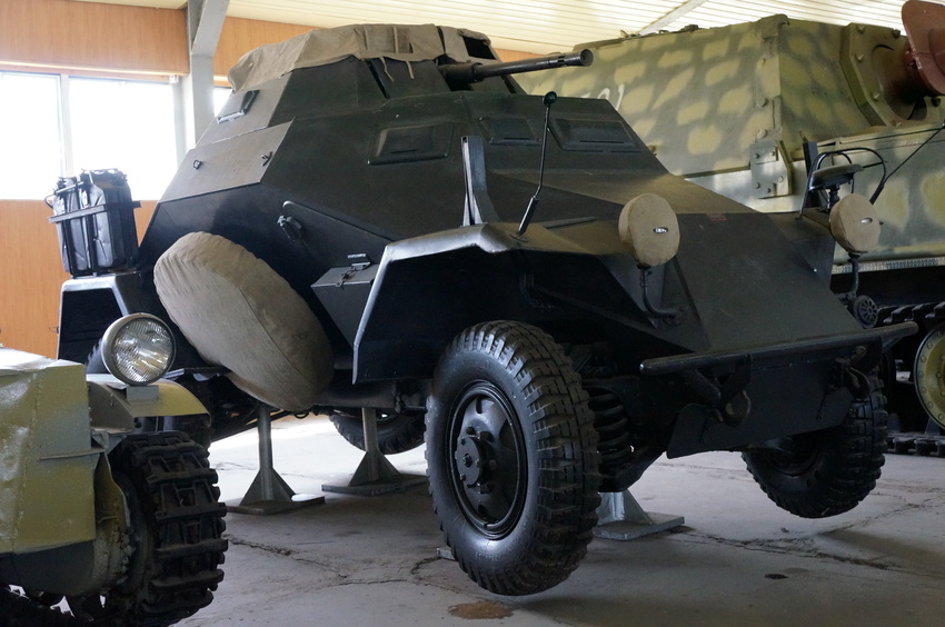 Павильон: Бронированные машины фашистской Германии