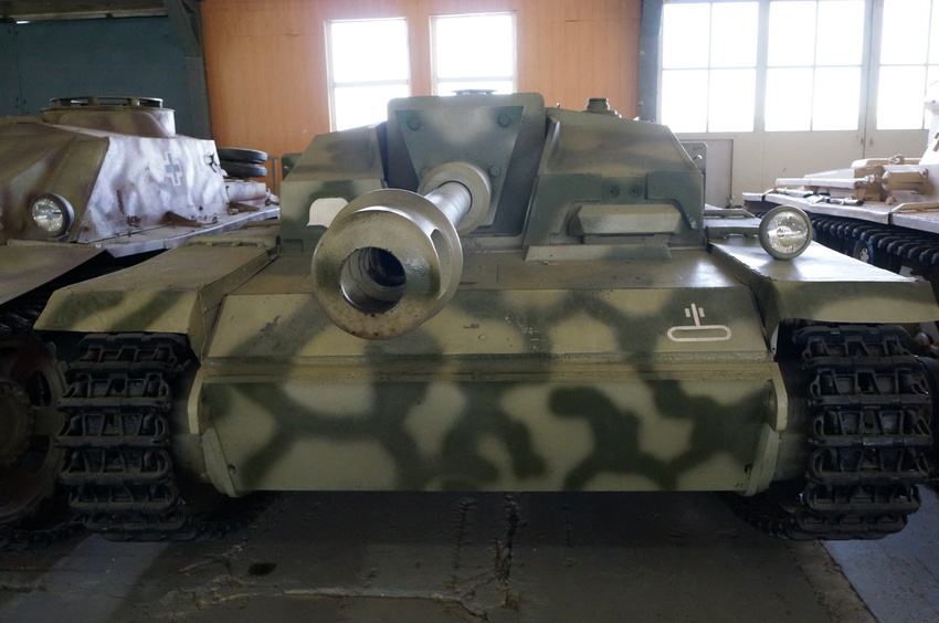 Павильон: Бронированные машины фашистской Германии