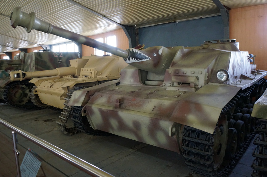 Павильон: Бронированные машины фашистской Германии