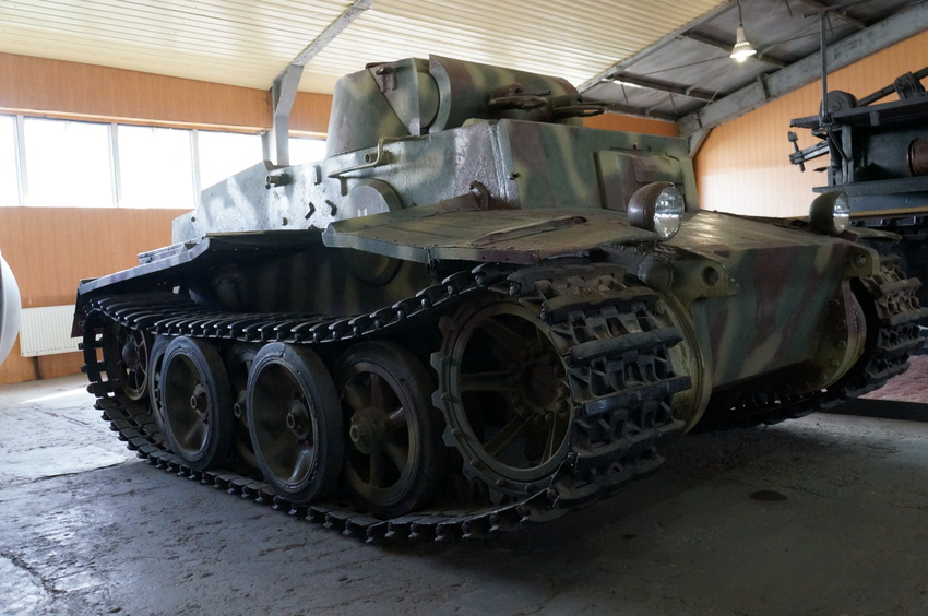 Павильон: Бронированные машины фашистской Германии