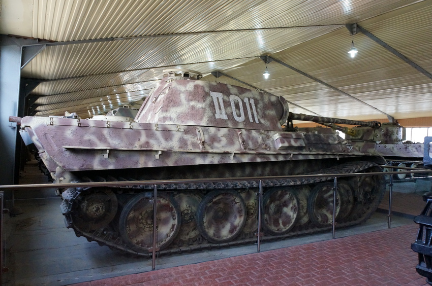 Павильон: Бронированные машины фашистской Германии