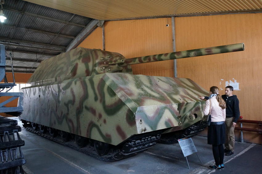 Павильон: Бронированные машины фашистской Германии