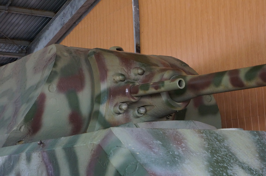 Павильон: Бронированные машины фашистской Германии