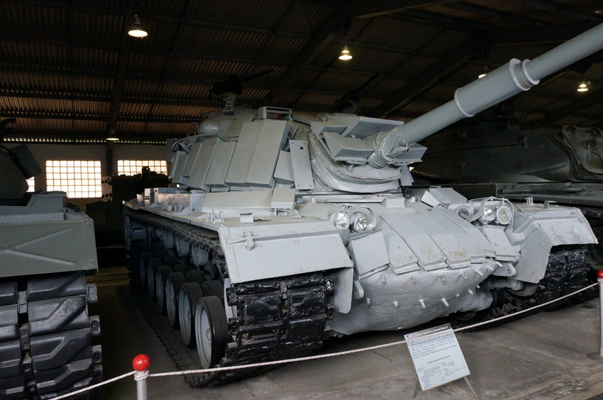 Павильон: Бронированные машины Великобритании, Канады и США