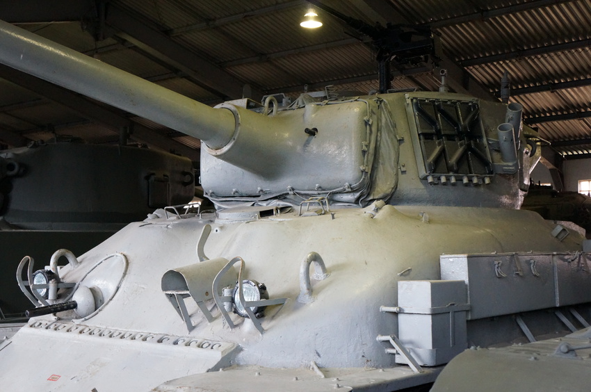 Павильон: Бронированные машины Великобритании, Канады и США