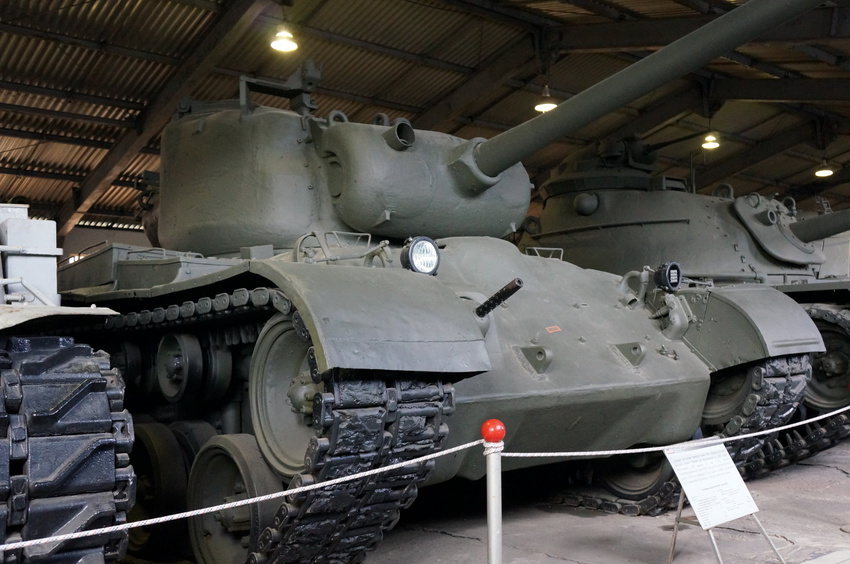 Павильон: Бронированные машины Великобритании, Канады и США