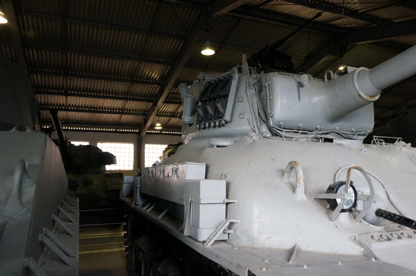 Павильон: Бронированные машины Великобритании, Канады и США