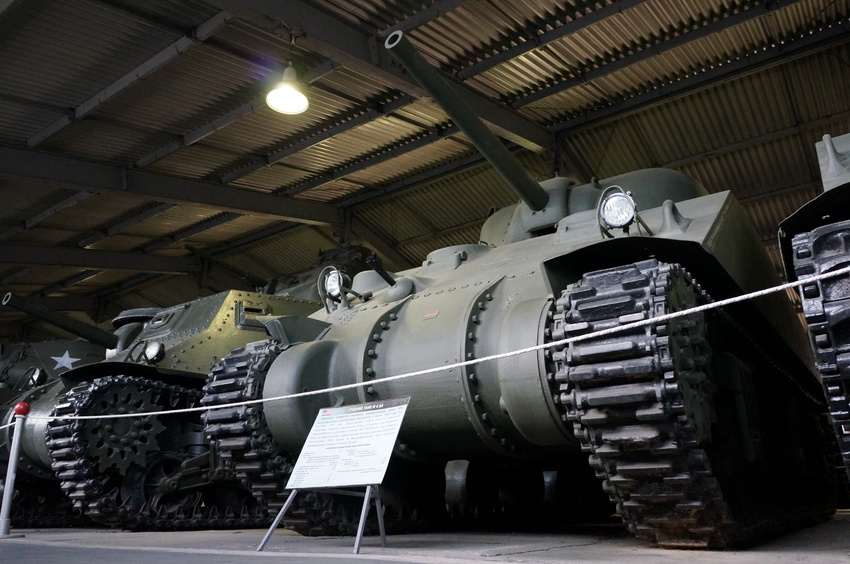 Павильон: Бронированные машины Великобритании, Канады и США