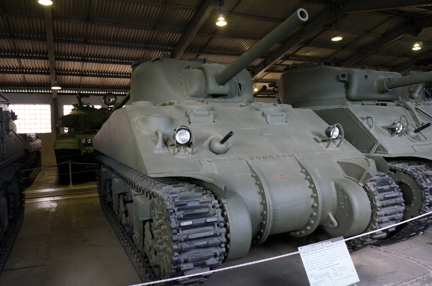 Павильон: Бронированные машины Великобритании, Канады и США