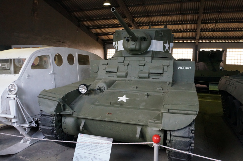 Павильон: Бронированные машины Великобритании, Канады и США