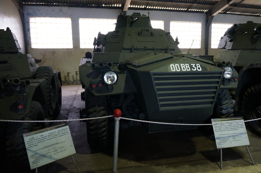 Павильон: Бронированные машины Великобритании, Канады и США