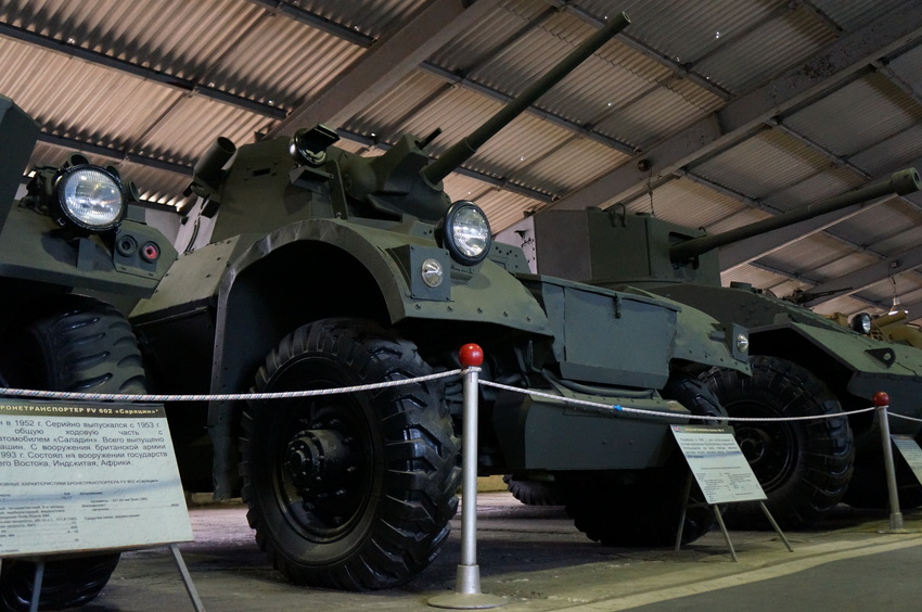 Павильон: Бронированные машины Великобритании, Канады и США